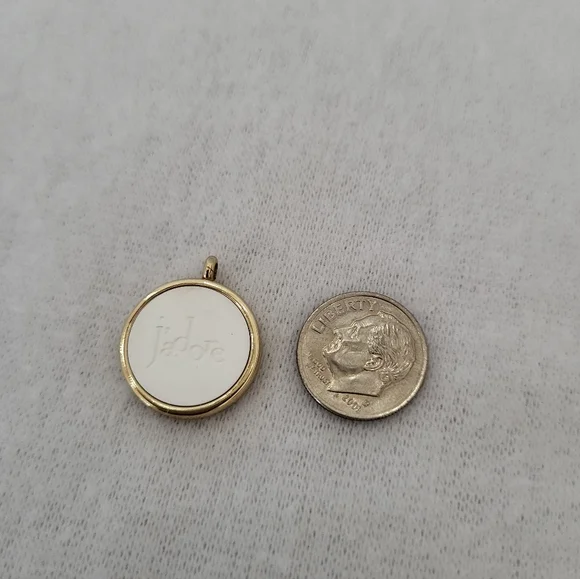 Dior Ja'dore NWOB Gold Tone Pendent With White Fragrance Stone 8mm - Picture 8 of 12